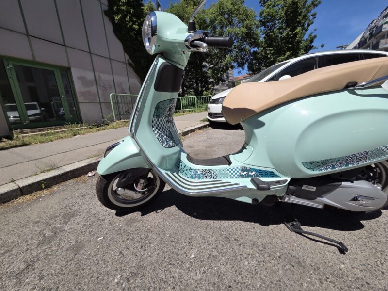 Vespa Primavera Batik Sondermodell 125 Baujahr 2025
